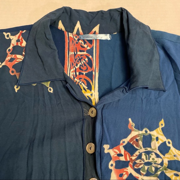 Blue Sky women’s button up 3/4 sleeve Hawaiian style printed button up top - L - Picture 6 of 12